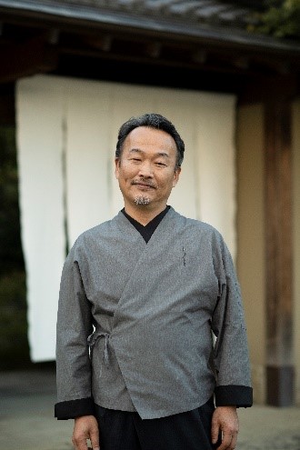 石井 義典 写真